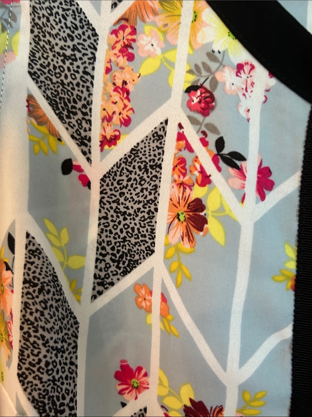 CAbi Floral Chevron Sleeveless Top with Black Trim - Picture 4 of 5